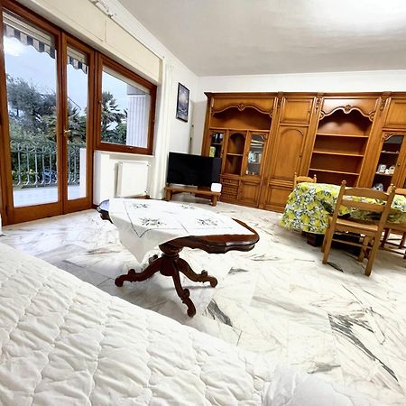 Апартаменты Sorrento Life 1 Сант'Анджелло Экстерьер фото